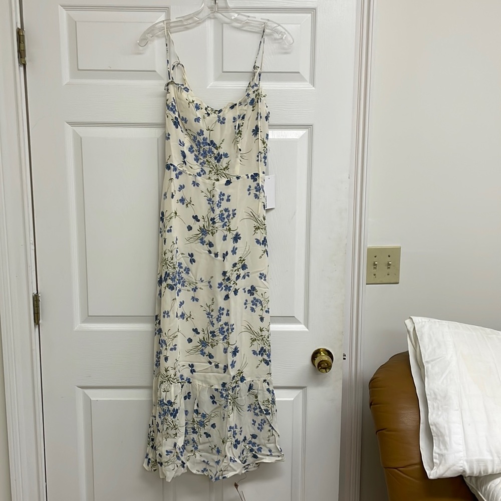 Reformation Enya dress in Clarita. Size 4.